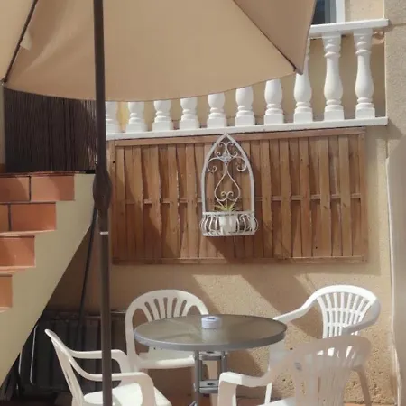 Zeus Apartment *