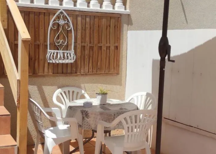 Zeus Apartment